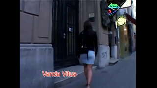 سمراء الجمال سارة الأزرق مع كبير الثدي الطبيعية ركوب الديك في جميع المواقف