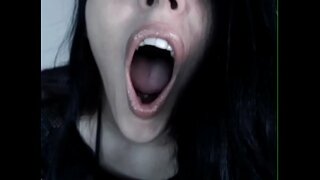 نائب الرئيس في فمي بينما أنا بخ!